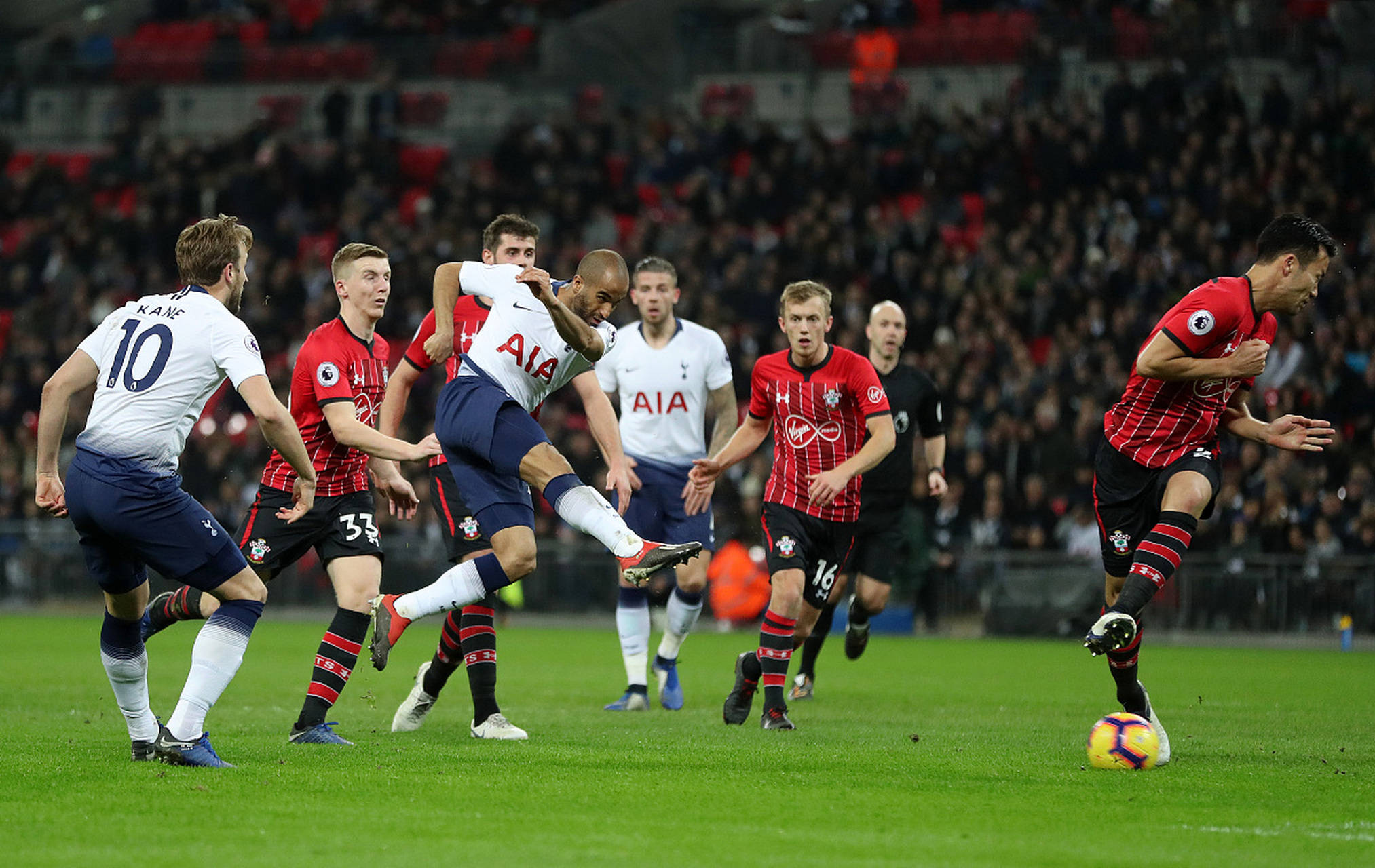 国足球的球 国足球的球